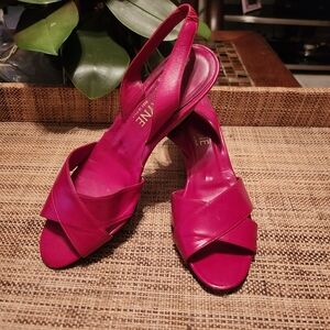 Rayne Tune made in Italy leather shoes size 7